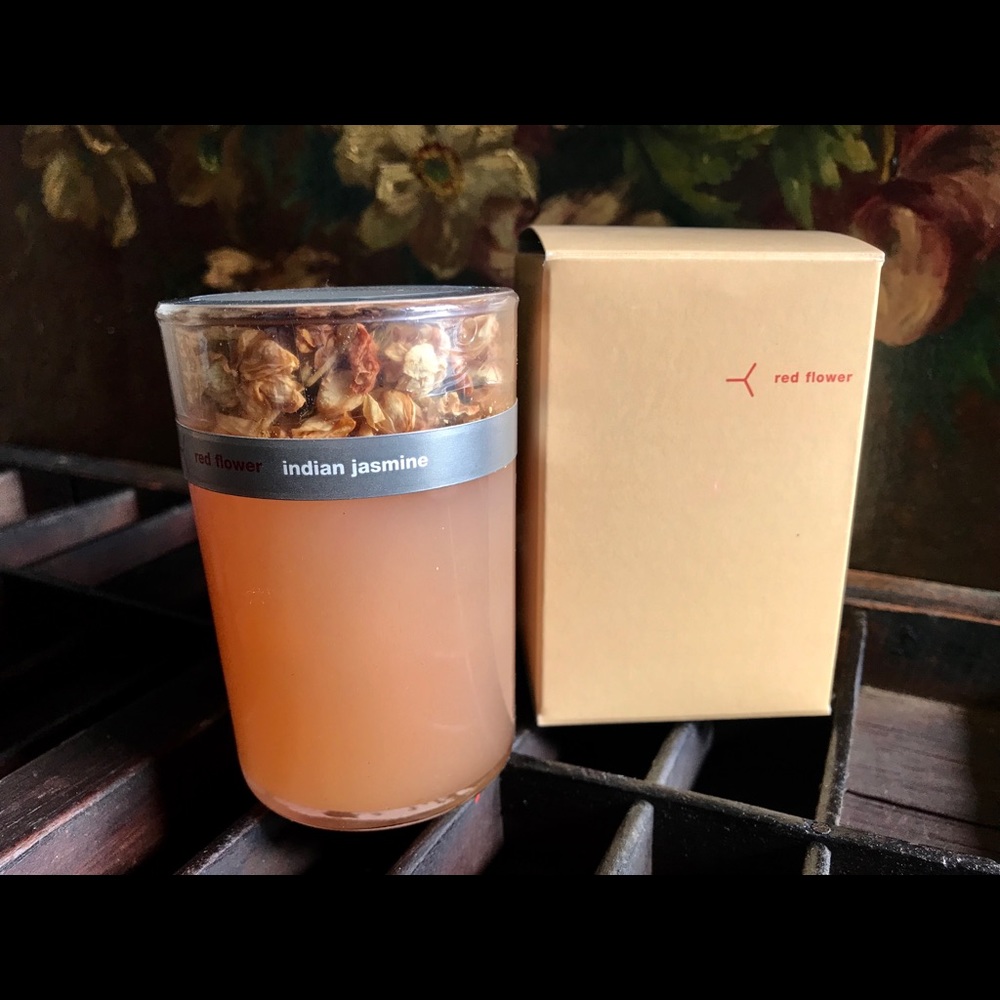 Red Flower Indian Jasmine Candle